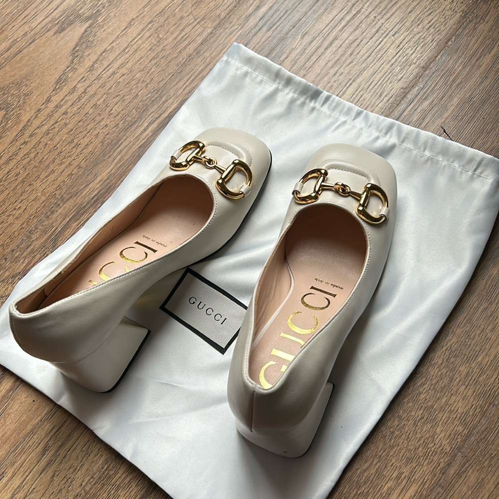 Gucci heels sz 37